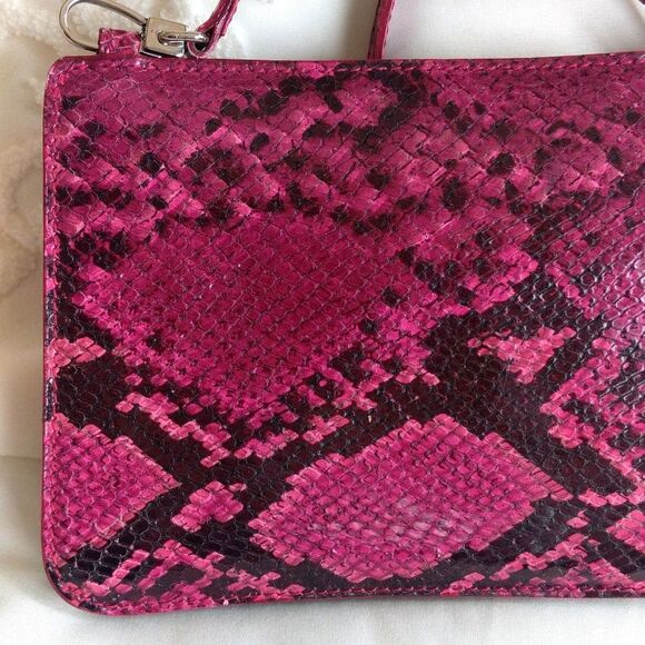 Furla Vintage  Small 💗Pink Snake Skin Purse - Picture 1 of 13